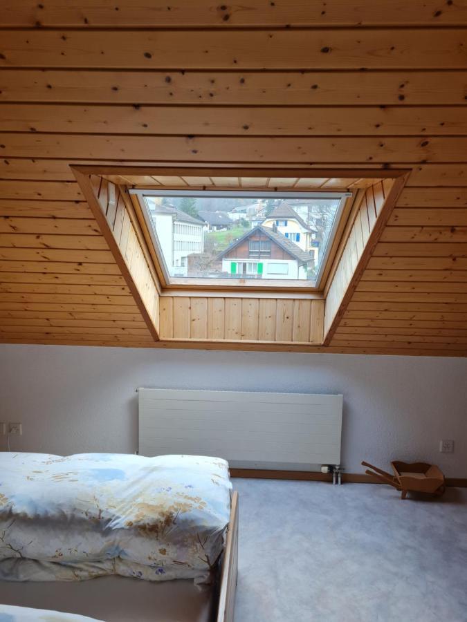 Dachwohnung In Welschenrohr Exteriör bild