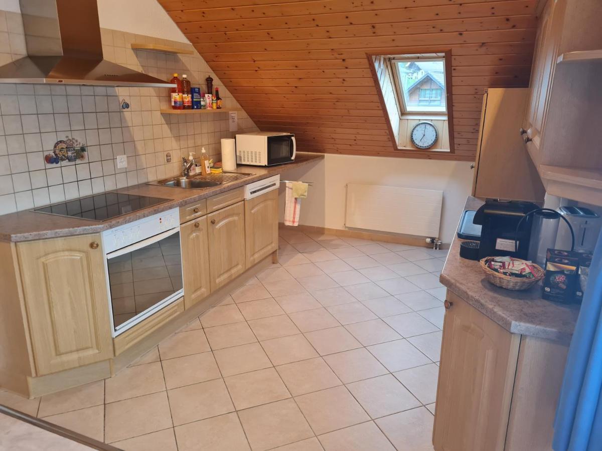 Dachwohnung In Welschenrohr Exteriör bild