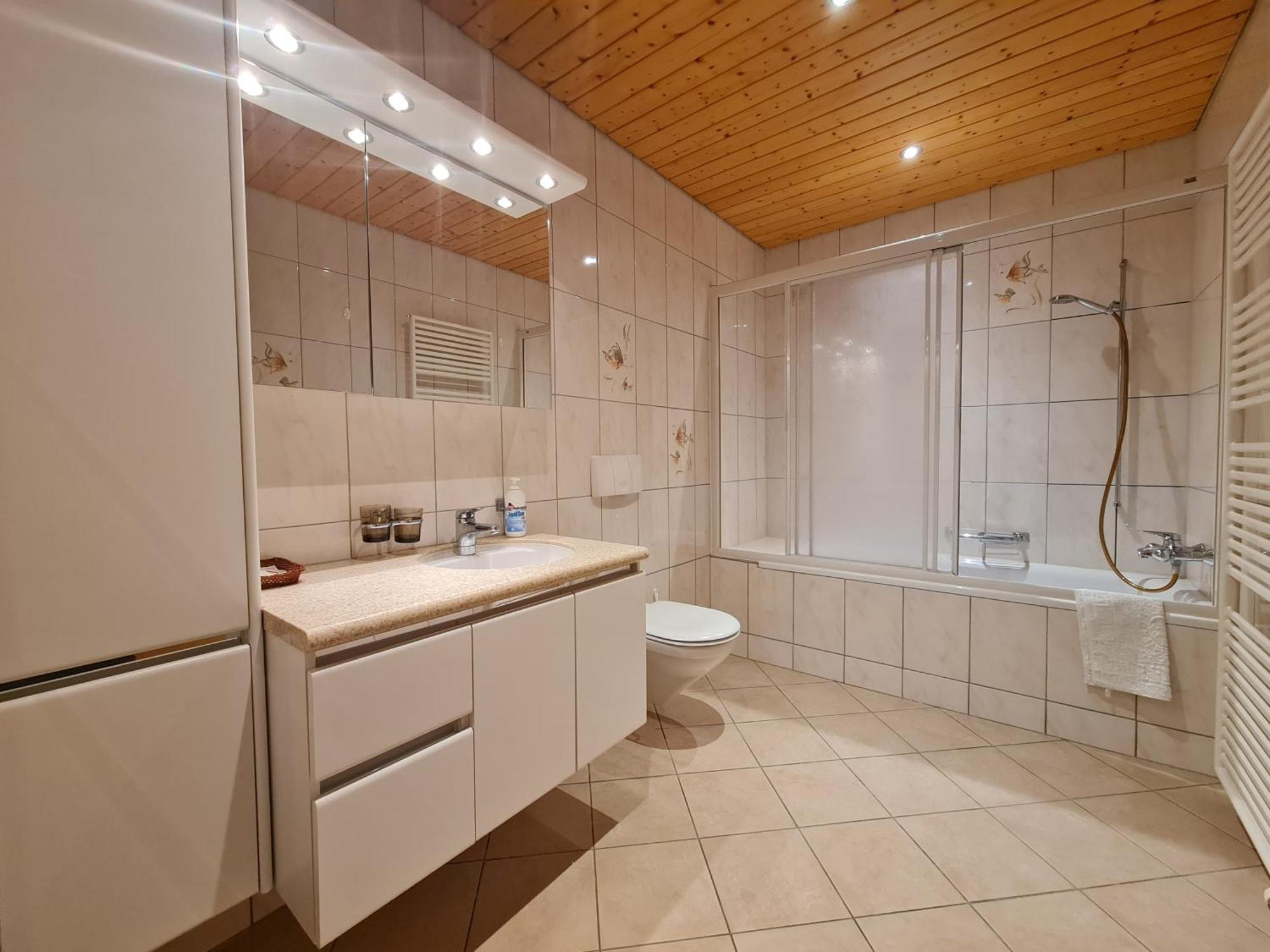Dachwohnung In Welschenrohr Exteriör bild